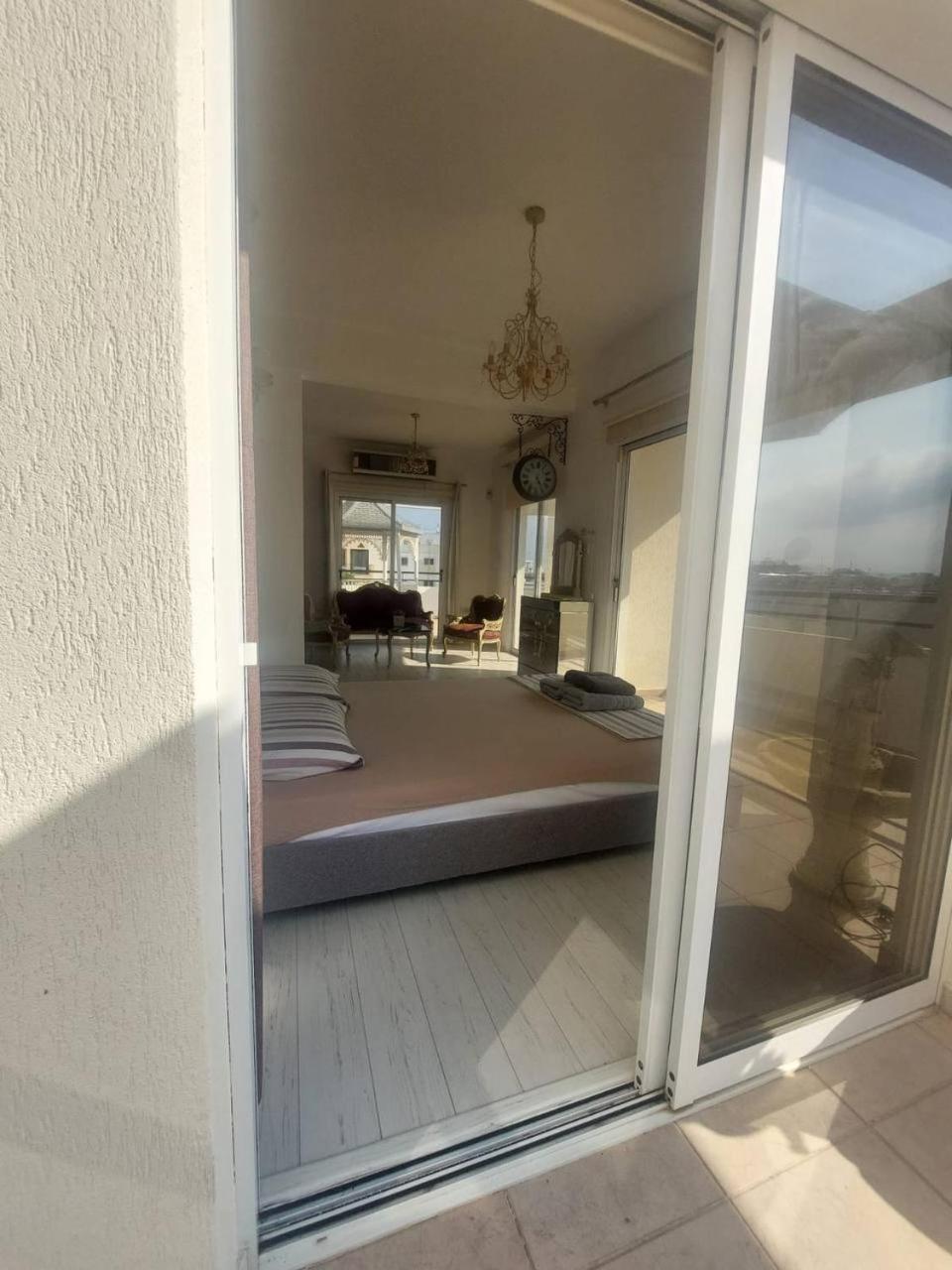 1 Bedroom Lux דירה *