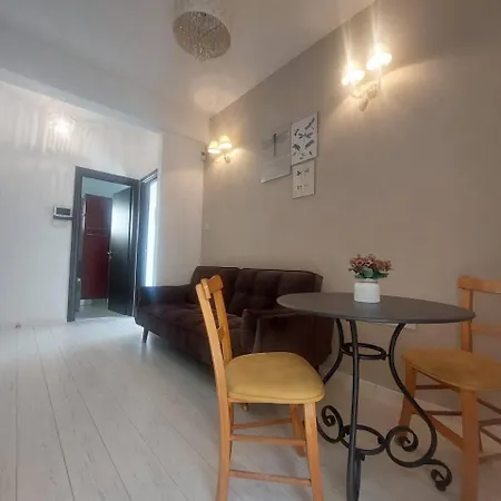 Central 1 Bedroom Lux Apartment Larnaca Exterior photo